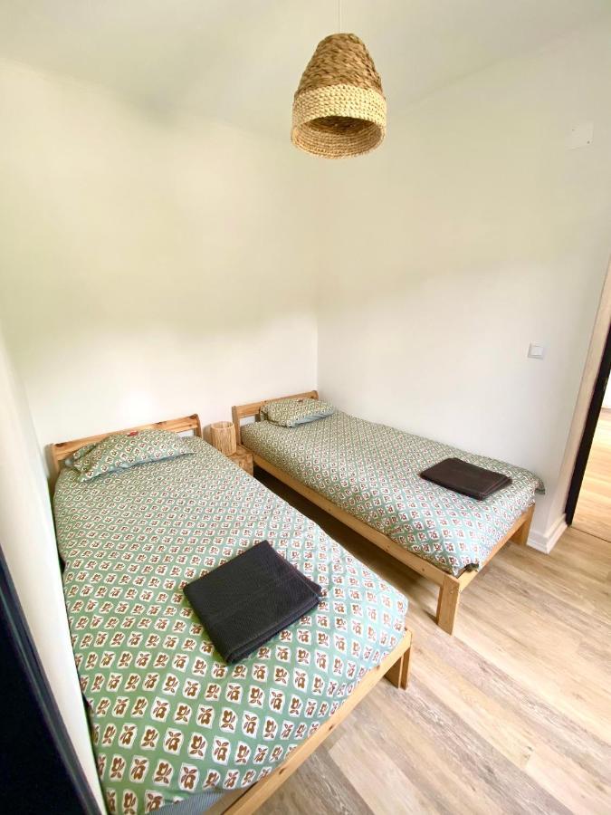 Pine & Apple Sintra Beach House Колареш Екстер'єр фото